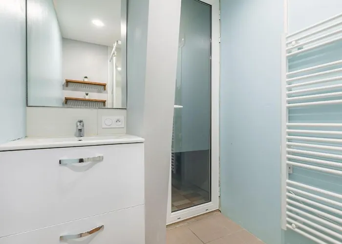 Апартаменты Bleu Bassin-1 By Interhome