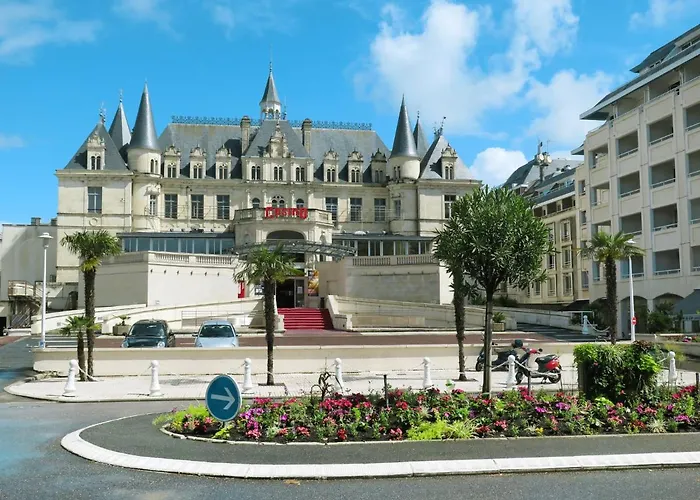 Апартаменты Bleu Bassin-1 By Interhome